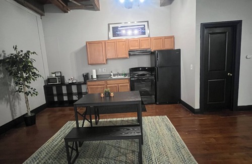 Detroit Apartment | Cozy urban loft minutes from downtown Detroit
