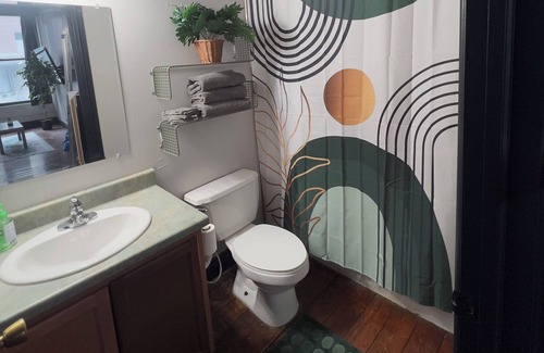 Detroit Apartment | Cozy urban loft minutes from downtown Detroit