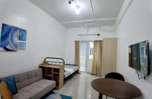 South Triangle Apartment | Cozy Urban Retreat at Victoria De Morato