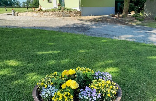 Wilthen House | Cozy vacation home in a three-sided farm in Sora, Upper Lusatia fully equipped