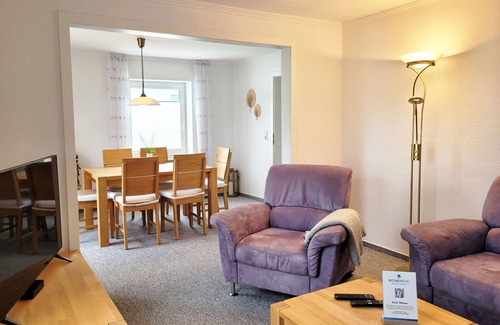 Haffkrug House | Cozy vacation home "Strandgut" with parking space - close to the Baltic Sea beach