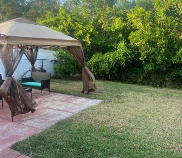 Bear Creek House | Cozy Vacation home