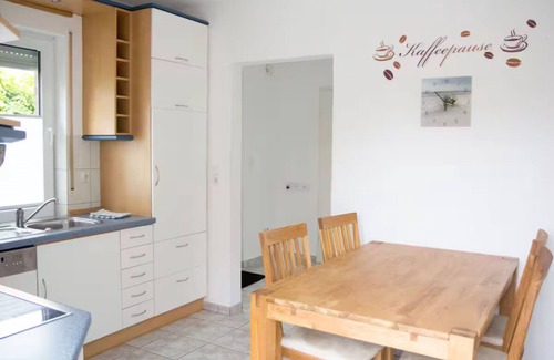 Wangerland House | Cozy vacation property in the center of Hooksiel