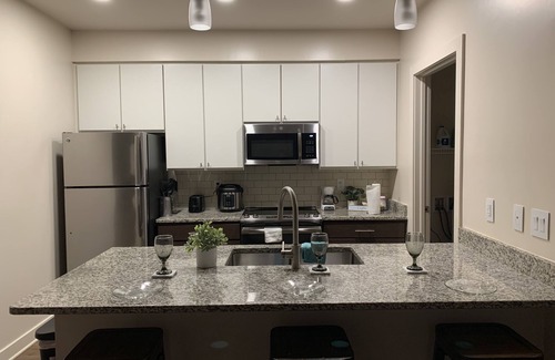 Norfolk - Virginia Beach Apartment | “Cozy VB Getaway” near Premium Outlets-Pet Friendly