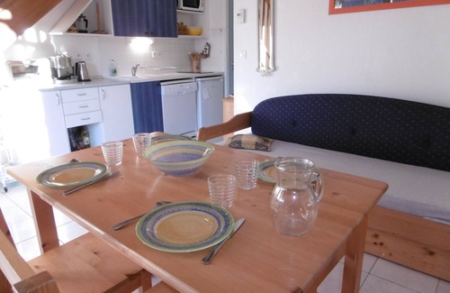 Narbonne-Plage Villa | Cozy Villa Near Beach - 3 Bedrooms - Private Parking - Terrace - 7 Guests