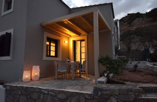 Stalida House | Cozy Villa with Private Terrace & Sea View