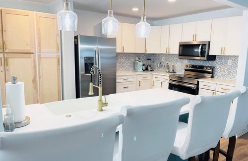 Murchison House | Cozy waterfront Lakehouse with a nice view of Callender lake near Canton TX!