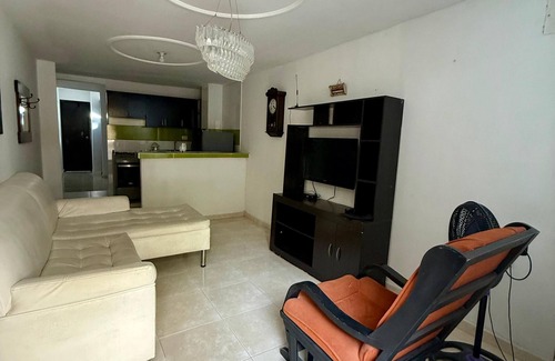 Riomar Apartment | Cozy white house