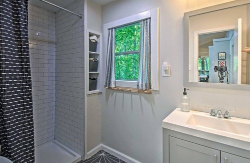 Martin Cottage | Cozy Wooded Cottage with Private Dock