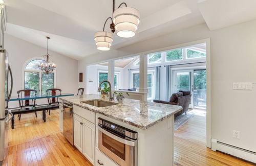 Killingworth House | Cozy Woodland Home! Ski & Hike Coastal Connecticut