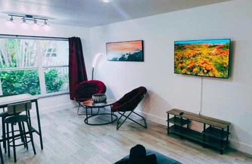 Northeast Miami Apartment | Cozy xxl studio FREE Parking