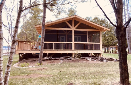 Lanark Highlands Cottage | Cozy year round cottage on beautiful Dalhousie Lake!