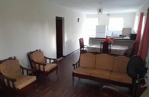Haggatt Hall Apartment | CozyGetAway- US Embassy, MedPlus 10 mins away