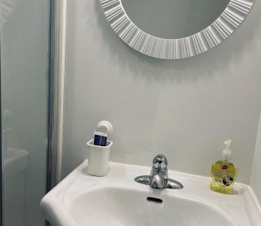 East Kildonan Apartment | CozyHaven