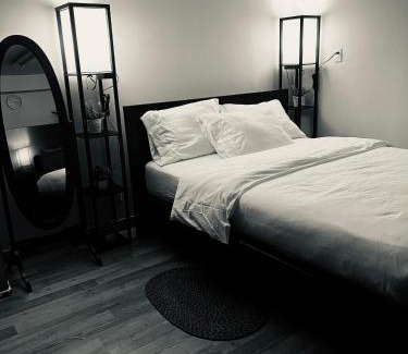 East Kildonan Apartment | CozyHaven