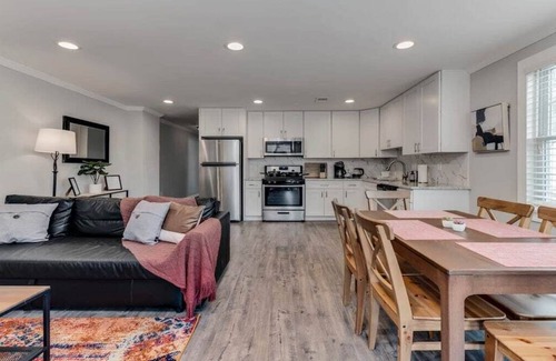 Potomac West House | CozySuites 3BR/3BA Charming Colonial Home