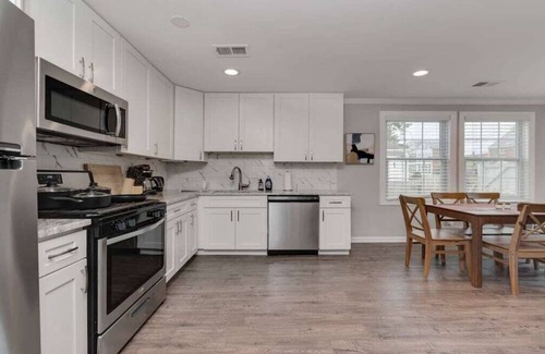 Potomac West House | CozySuites 3BR/3BA Charming Colonial Home