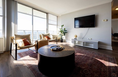 Old Louisville Apartment | CozySuites 800 Tower 2BR w/sky pool, gym! 32