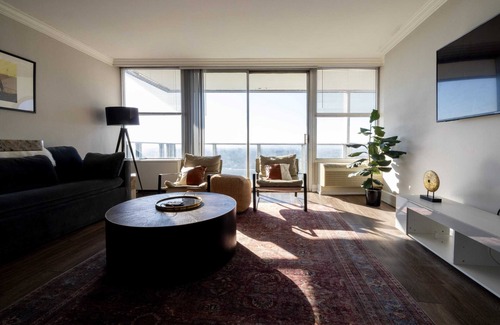 Old Louisville Apartment | CozySuites 800 Tower 2BR w/sky pool, gym! 32