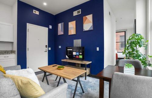 Cultural District Apartment | CozySuites Charming 1BR in Downtown Pitts #10
