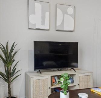 Lower Lawrenceville Apartment | CozySuites Modern SDO, Lawrenceville