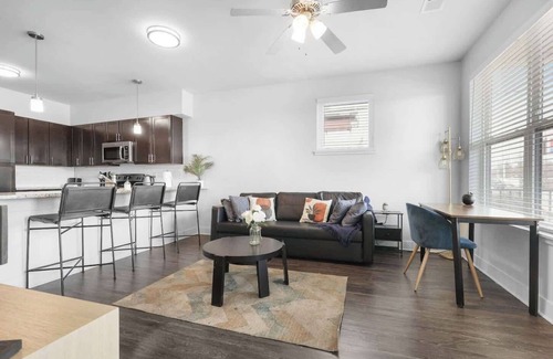 Indianapolis Apartment | CozySuites Modern 2BR, Nora Indianapolis #9