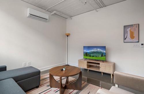 Warehouse District Apartment | CozySuites NLG - Modern 1BR condo #34