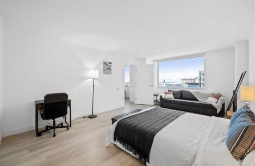 Atlantic City Apartment | CozySuites Showboat 1BR 2BA OceanFront Villa