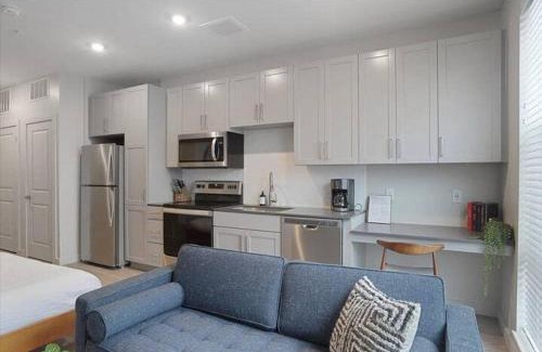 Lower Lawrenceville Apartment | CozySuites Spacious SDO, Lawrenceville