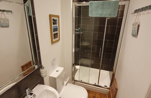 Caergeiliog Bed & Breakfast | Craig Eithin B & B Holyhead