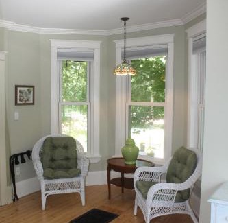 Bala Bed & Breakfast | Cranberry Moon Inn