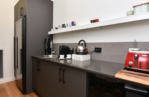 Elderslie House | Cranky Corner River View! Where Luxury Meets Nature