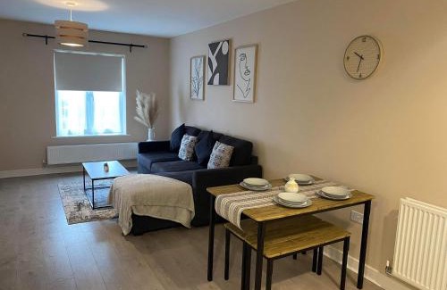 Crawley Apartment | Crawley 2bed Apartament close to Gatwick Airport