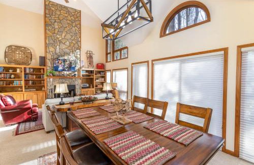Boone House | Creekside at Yonahlossee