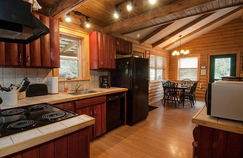 Bryson City Cabin | Creekside Cabin with covered porch only 3 miles from downtown Bryson City!