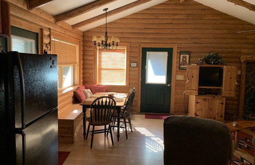 Bryson City Cabin | Creekside Cabin with covered porch only 3 miles from downtown Bryson City!