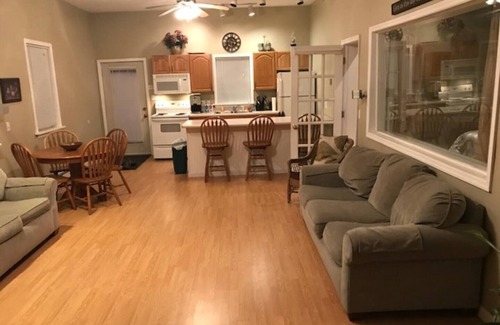 Otego Apartment | Creekside Chalet + Allstar Deluxe