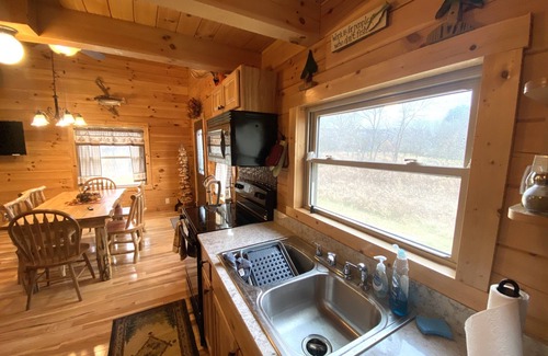 Waterville Cabin | Creekside cottage