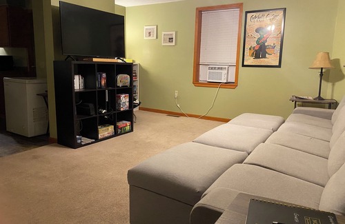 Addison House | Creekside Escape