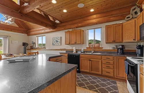 Rapid City House | Creekside Gem at Sheridan Lake