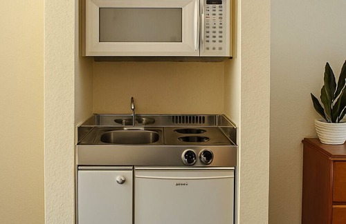 Willits Hotel | Creekside Inn & Suites