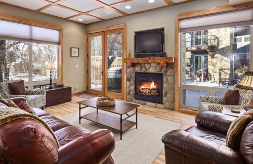 Red Lodge House | Creekside Luxury Home with hot tub just 3 blocks to downtown Red Lodge
