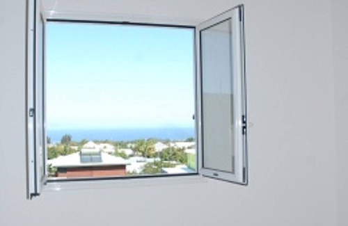 Centre-Ville Apartment | Creole apartment in Ligne Paradis Saint-Pierre near the sea