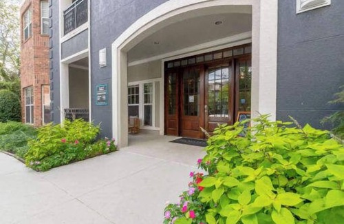 Old Fourth Ward Apartment | Crest at Midtown 1125 l 2Bedroom 2 Bathroom