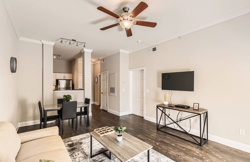 Old Fourth Ward Apartment | Crest at Midtown 4603 l 1 Bedroom 1 Bathroom