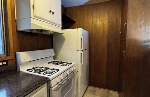Crestline Apartment | Crest Lodge Historic Mountain Inn - Silverwood