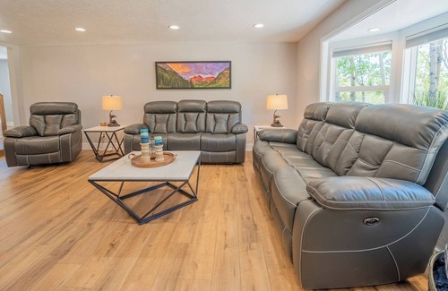 Crested Butte South House | Crested Butte Creekside Retreat