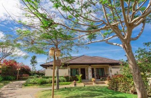 Lapu-Lapu Resort | Crimson Resort and Spa - Mactan Island, Cebu