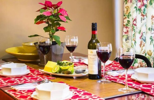 Katoomba Villa | Crimson Villa warm n cosy 2bdrm mountain getaway