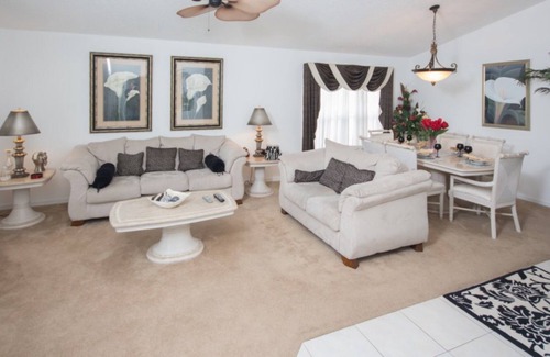 Seasons House | Cristine's Seasons Vacation Home